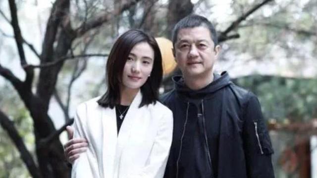 李亚鹏|王菲女儿李嫣新照片像王菲，李亚鹏照顾三头家，几个孩子关系好