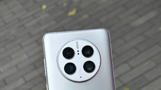 华为Mate50Pro值得买吗？主力机用户表示：符合预算可以无脑冲！