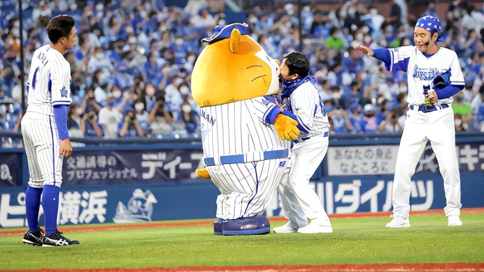 上岛龙兵|噩耗传来！61岁喜剧演员上岛龙兵被发现在家中去世，疑似抑郁自杀