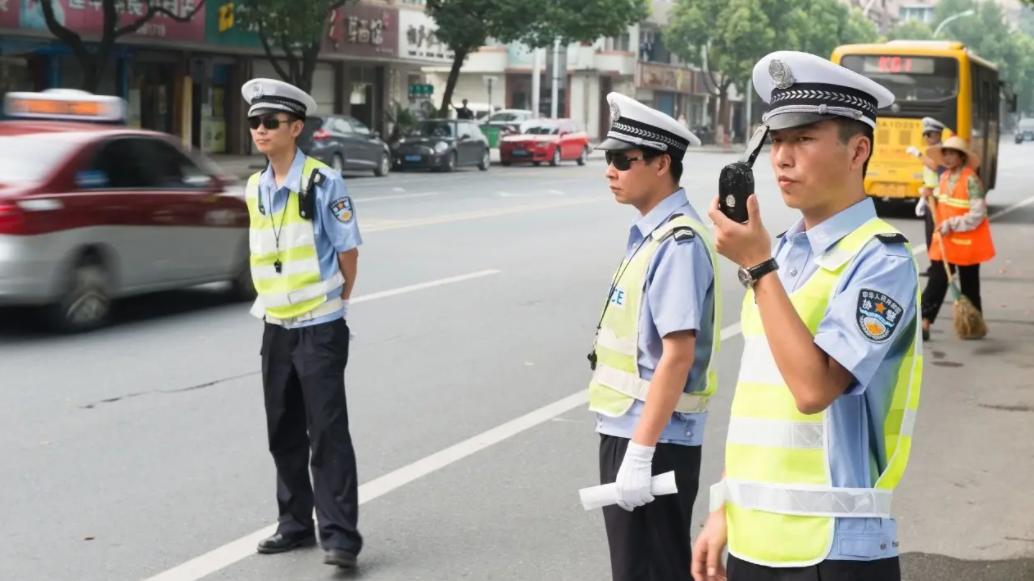 清华大学|长沙协警招聘遇学霸，清华博士生赫然在列，清华对此快速回应