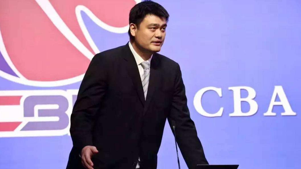易建联|CBA三消息：广东官宣承办CBA，钟鹿纯喊话易建联，廖三宁手术顺利