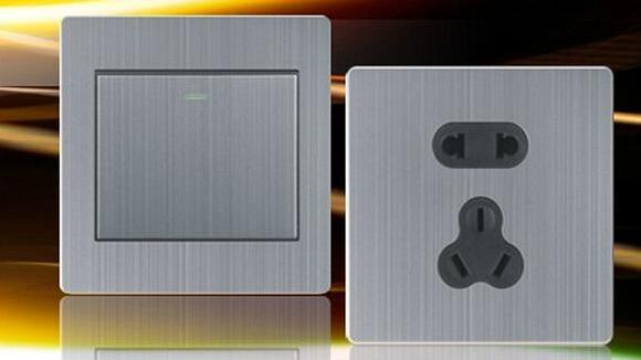 价格不同的开关插座有什么区别呢？听30年的老电工说