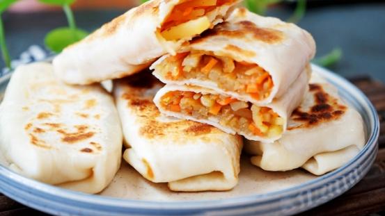 麻花|吃不够的土豆丝卷饼，外酥里嫩，是经典的家常美食