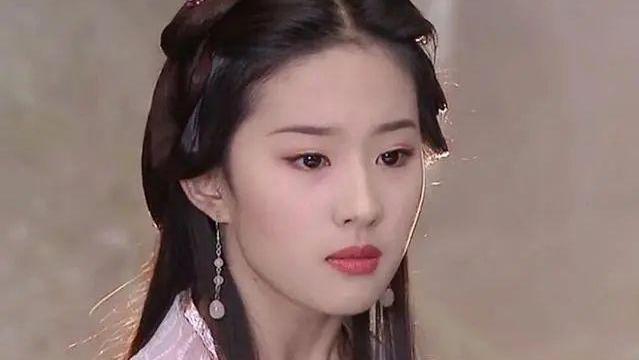 刘亦菲|5位女星的颜值状态，刘亦菲脖子上有颈纹，热巴的嘴唇薄