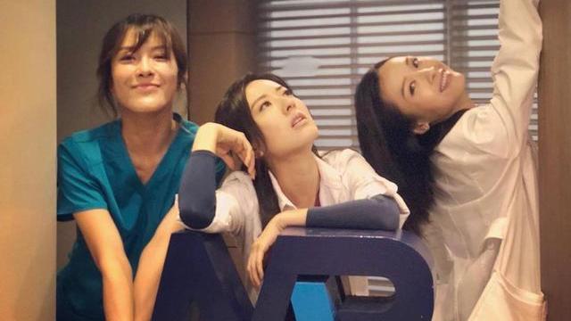 TVB|TVB视后不拍剧转型为综艺达人，手握4大节目，人气依旧不减