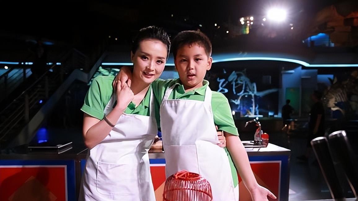 浪胃仙|嫁豪门22年后的王艳，孩子长大艰难复出，48岁的她出路在哪？