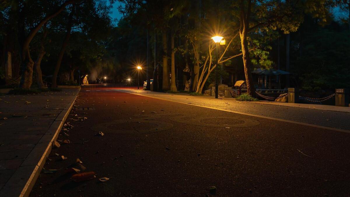 女人哭诉：对丈夫“哄”自己的手段，感到害怕