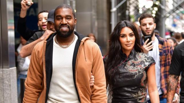 王子文|金·卡戴珊一合法单身，立即删除坎耶姓氏，她好嫌弃时尚达人坎耶