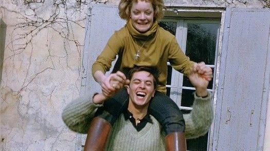 阿兰·德龙|1982年罗密去世，阿兰德龙亲吻棺木守灵3天3夜，迟来的深情有何用