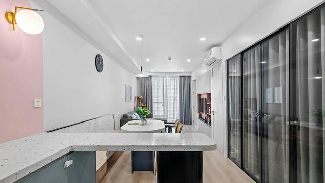 90后女生独居，65布置得干净舒适很治愈，活成大多人羡慕的样子