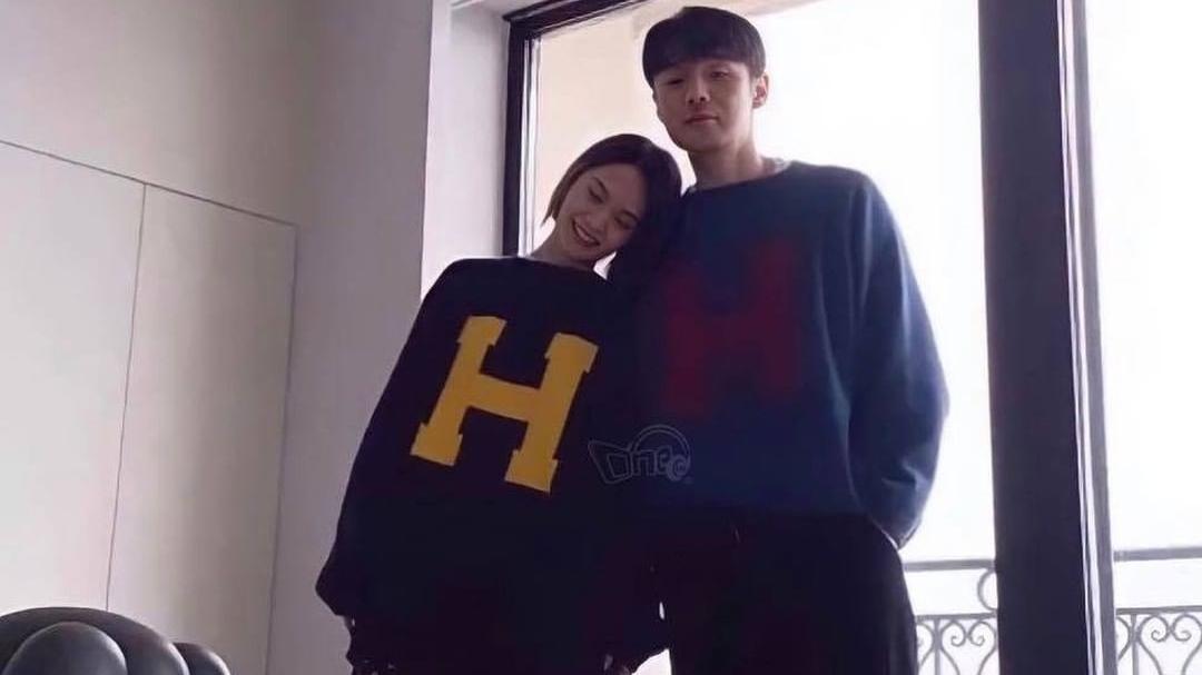 豆瓣|杨丞琳为65岁母亲庆生，自称遗传了妈妈的娃娃脸，母女相拥很温馨