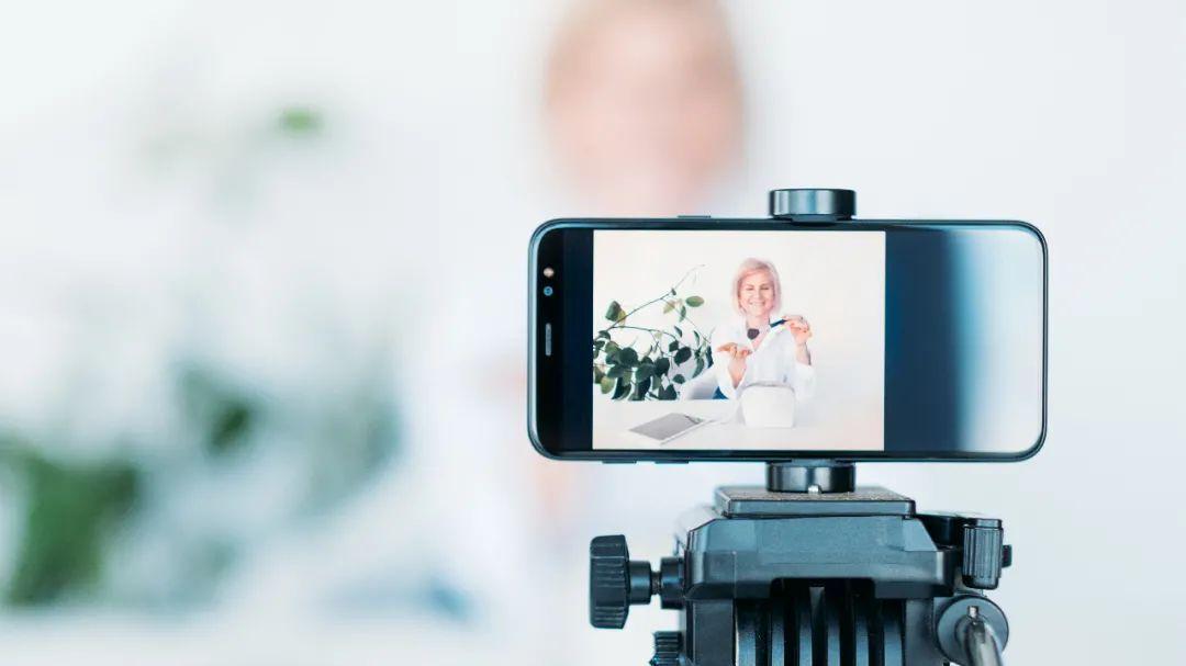 高峰|“竖屏看春晚”背后：短视频能让酒店营销回春吗？