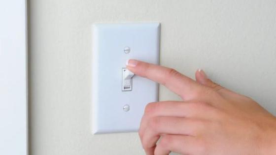 |您无需弄乱电线即可安装智能开关