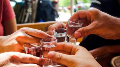 肝脏|肝胆科专家提醒：身上2处发痒，多是肝在“求救”！别等肝硬化才后悔