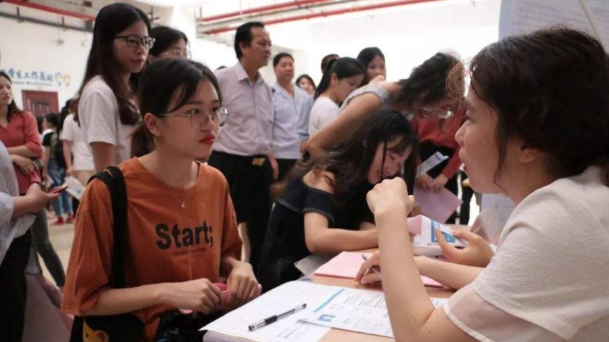 招聘|又一“铁饭碗”开启春招，平均月薪5000加，3类学生更容易上岸