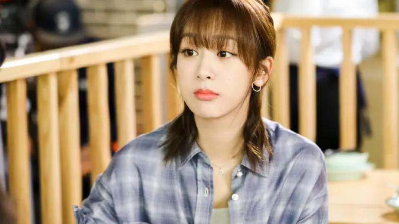 |杨紫是一个很温柔的人，她会拿自己以前的经历，温柔地去开导别人