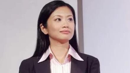 曾子墨|主持人曾子墨曾因“无错论”声名尽毁，如今她咋样了？