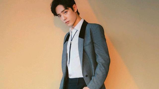 肖战|黄瑞颖发长文称羡慕肖战，三年里成长了很多，真是优秀的演员