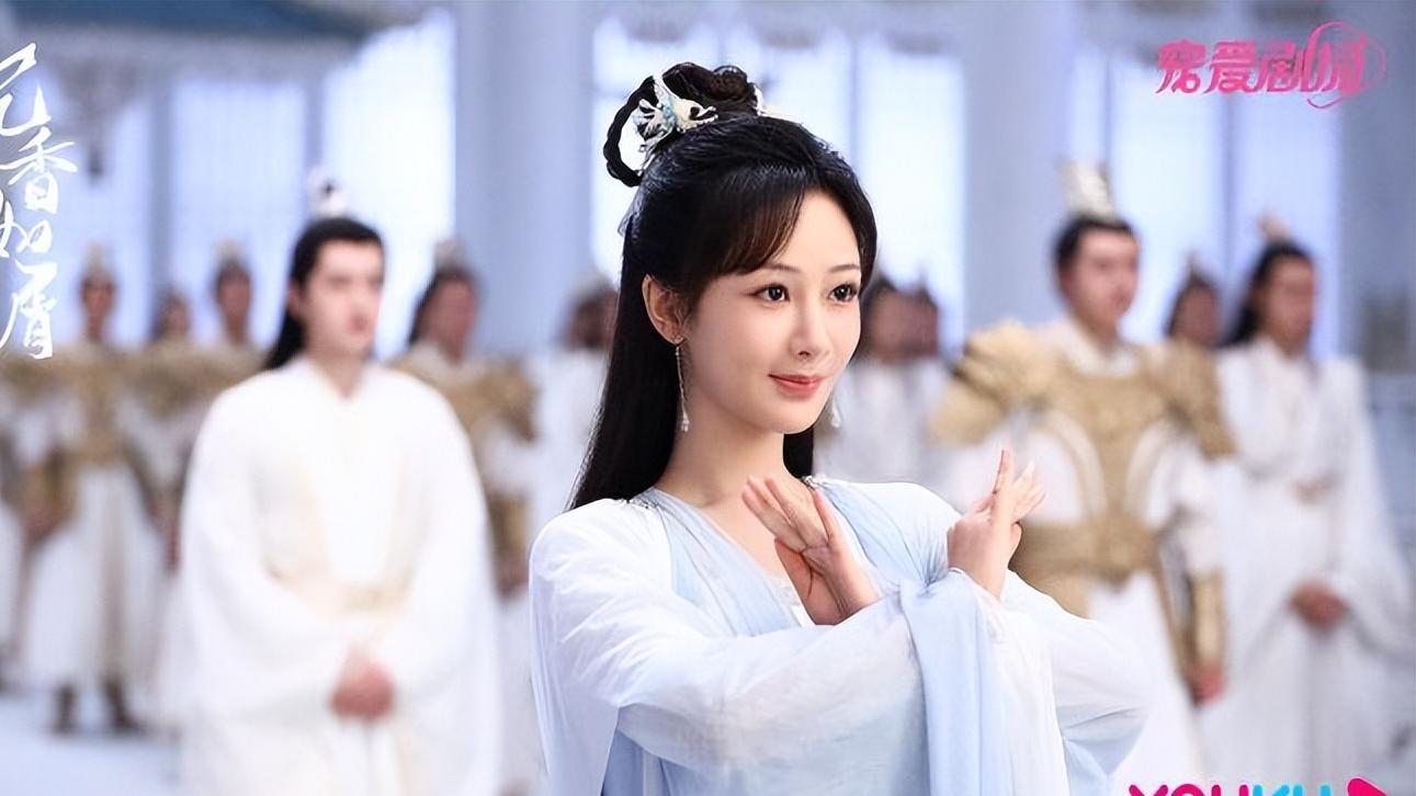 沉香如屑|《沉香如屑》首播成黑马，剧情精彩看点十足，男女主CP感十足