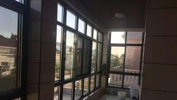 老公不顾反对回农村自建别墅，花了80万，大家看效果值吗？