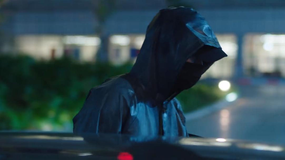 金·卡戴珊|《法医秦明》黑衣人真面目揭晓，彪哥掌握关键证据，只差最后一步