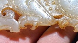 和田玉籽料|明以前 熟坑 和田玉籽料 白玉 瑞兽纹 玉珮