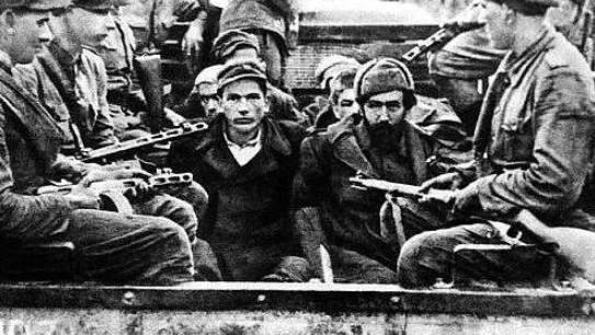 为什么会有乌克兰危机？400年俄乌恩怨大揭秘