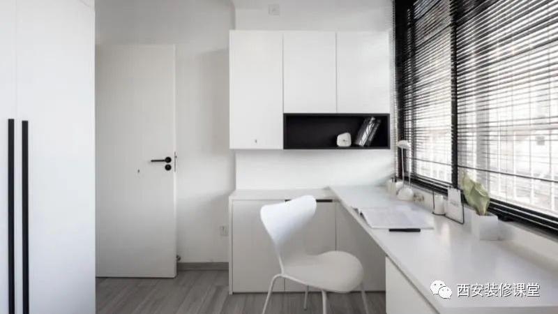 利用窗户定制超级书桌，这样做更好