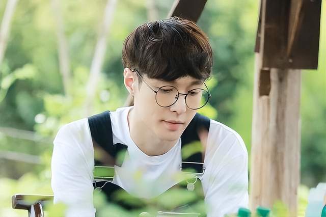 张子枫|张艺兴曝《向往6》后, 张子枫推掉了很多综艺, 理由引全场大笑