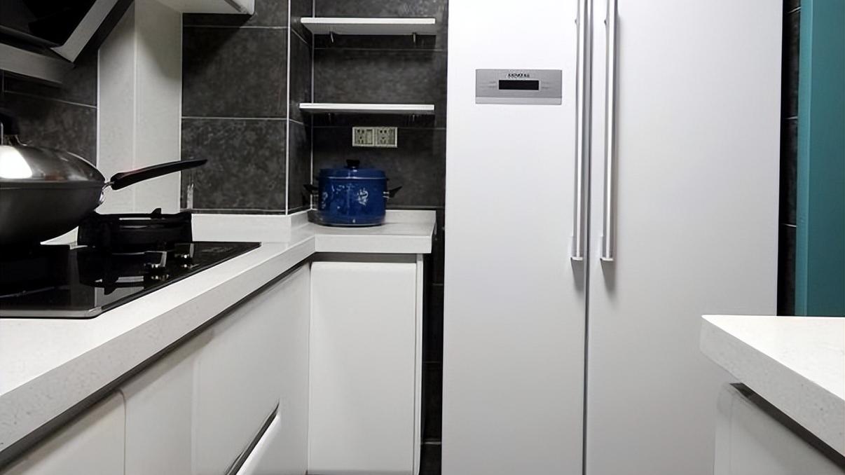 建议大家：不管厨房多大，都要预留这10个插座，下厨更轻松！