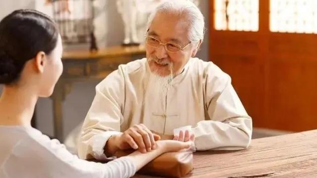 绿豆|神奇的中医脉诊，为何会没落？名医王叔和的一句话或已道出真相