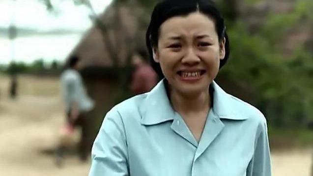 求婚|重温《父母爱情》，老丁对德华那苦涩敷衍的求婚，藏着极致的痛苦