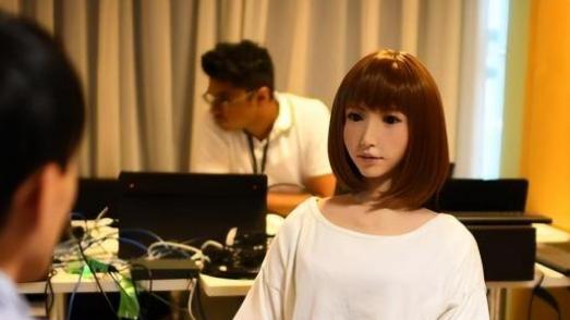 机器人|印度造女性机器人，造价仅4500元，网友：白送我也不要