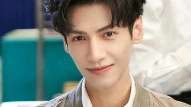 迪丽热巴|罗云熙直逼一线，迪丽热巴拿下新剧，杨颖造型再出圈