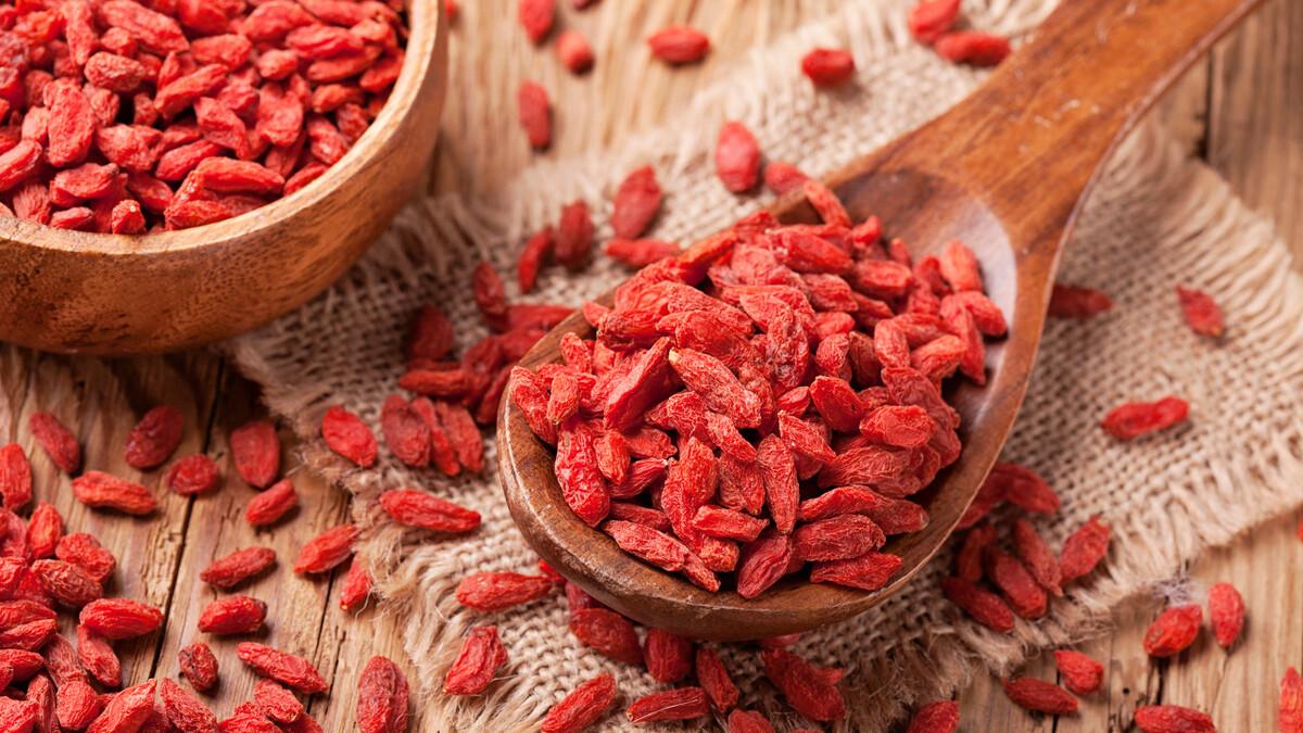 枸杞|张锡纯医按：吃多了枸杞子上火？其实枸杞子是滋阴降火的