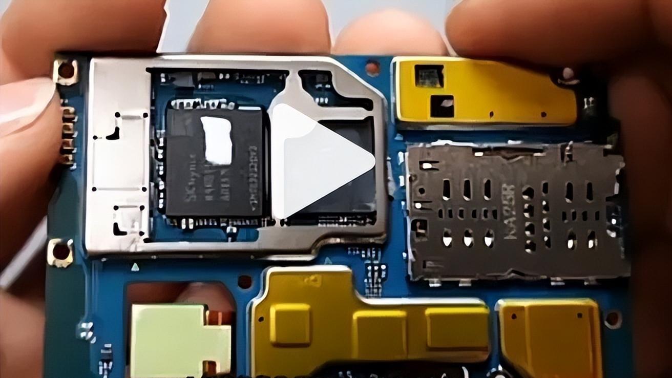 酷睿处理器|正式官宣了！华为畅享50拆机照片坐实：新麒麟芯片型号代码被曝光