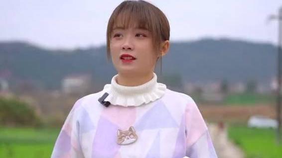 |915万粉丝的网红严素再翻车？如此残忍，网友：这手还能用吗？