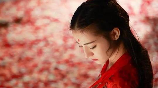 迪丽热巴|拜托，不要再尬吹迪丽热巴的“破碎感”了