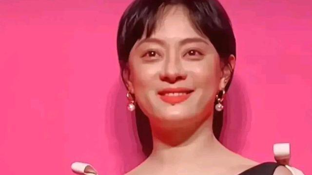 孙俪|孙俪颜值有变，眼睛突出被误认成蜡像，脸色暗沉看不出养生效果