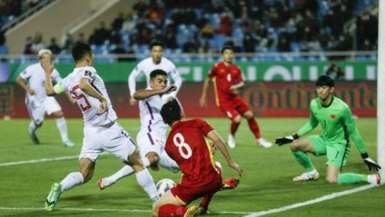 国足|国足队员回国要花两百万引网友愤怒：还回来干什么？