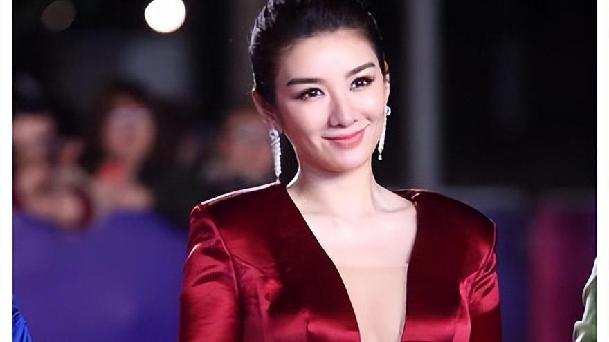 娱乐圈|娱乐圈的水有多深？明星咖位决定红毯待遇，杨紫、鞠婧祎差距太大