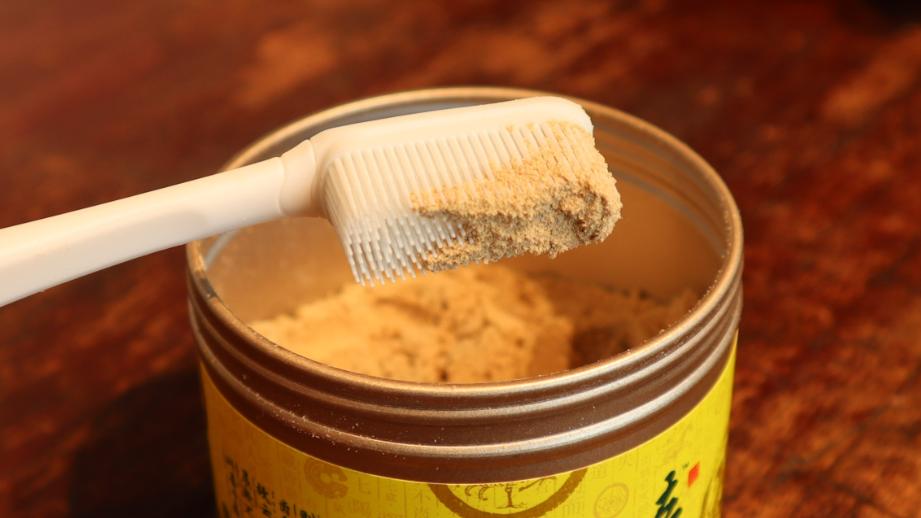 失眠|牙周炎引起牙龈萎缩、牙齿松动怎么办？中医已在千年之前，已说清楚！一个小方法简单