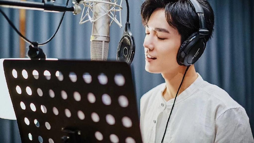 肖战|恭喜！肖战蝉联世首帅！“一原则”坚持到底，让世界变简单！