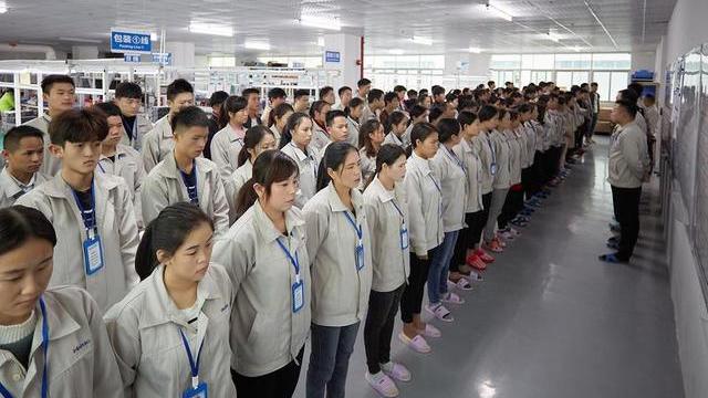 90后|工厂开出8000月薪，依然招工难？70后不想招，80后和90后又不想做