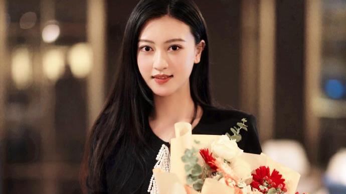 你安全吗|檀健次新剧《你安全吗》送审未过，不知哪个女人出问题了？