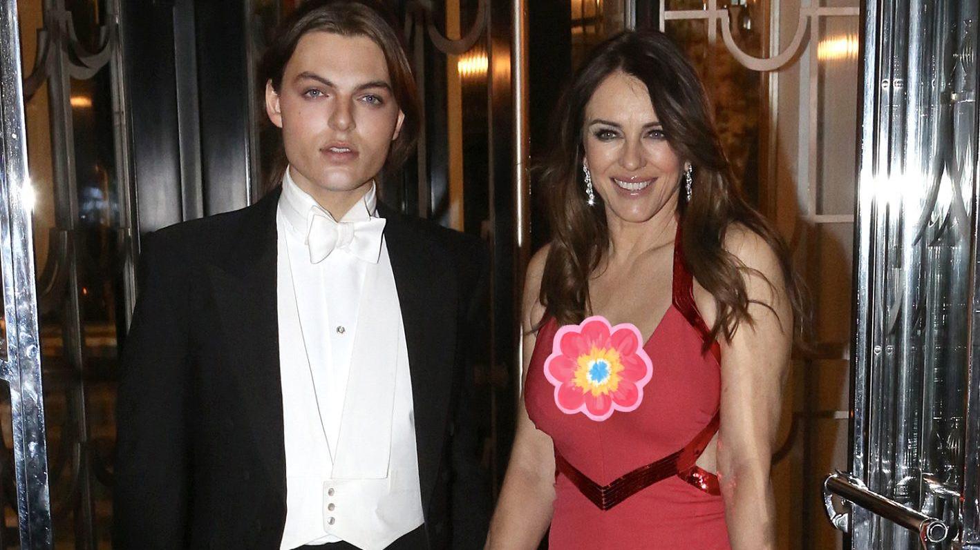 胡歌|56岁超模伊丽莎白赫莉带19岁儿子参加聚会，魅力不减当年令人称叹