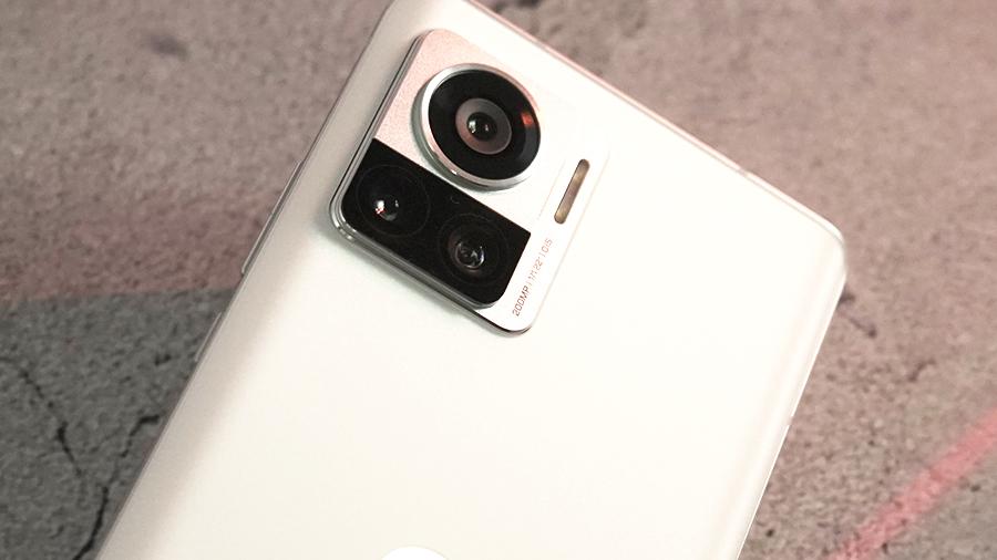 摩托罗拉|moto X30 Pro首发评测 它的实力可不止2亿像素骁龙8+那么简单