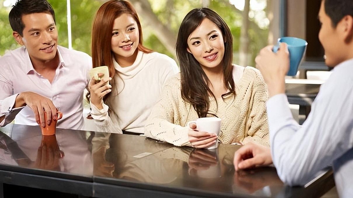 口红 包里除了口红还有这6样东西的，一般都是精致女人，你有几样？