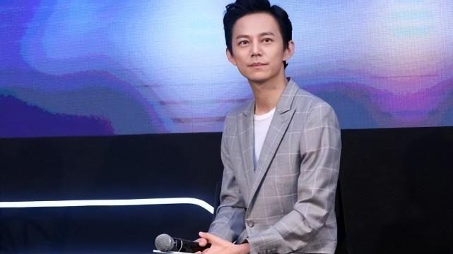 何炅|时隔7年，黄渤的一番话，在何炅身上展现得淋漓尽致！