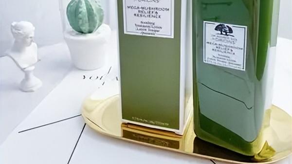 洗碗机 几款爽肤水：收敛毛孔，细致肌肤